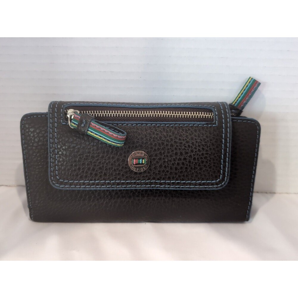 TOMMY HILFIGER WOMENS WALLET Bifold wallet card holder BROWN EUC